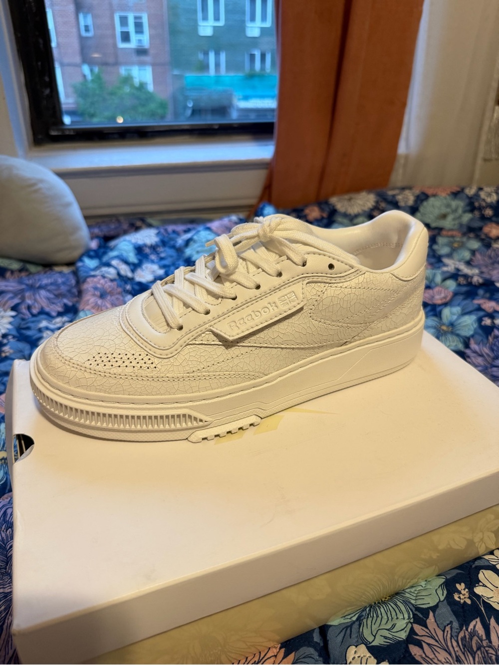 Reebok White Cracked-Texture Low Top Sneaker - Picture 2 of 4